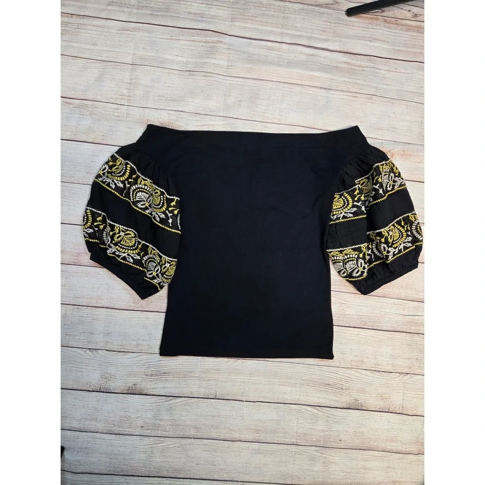 Women's Free People Rock With It off-the-shoulder embroidered Size Small Floral